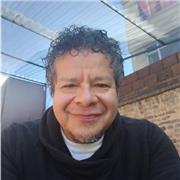 Actor profesional ofrece servicio como coach para aquellas personas que deseen afianzar sus capacidades de comunicación corporal y oral. Manejo de timidez